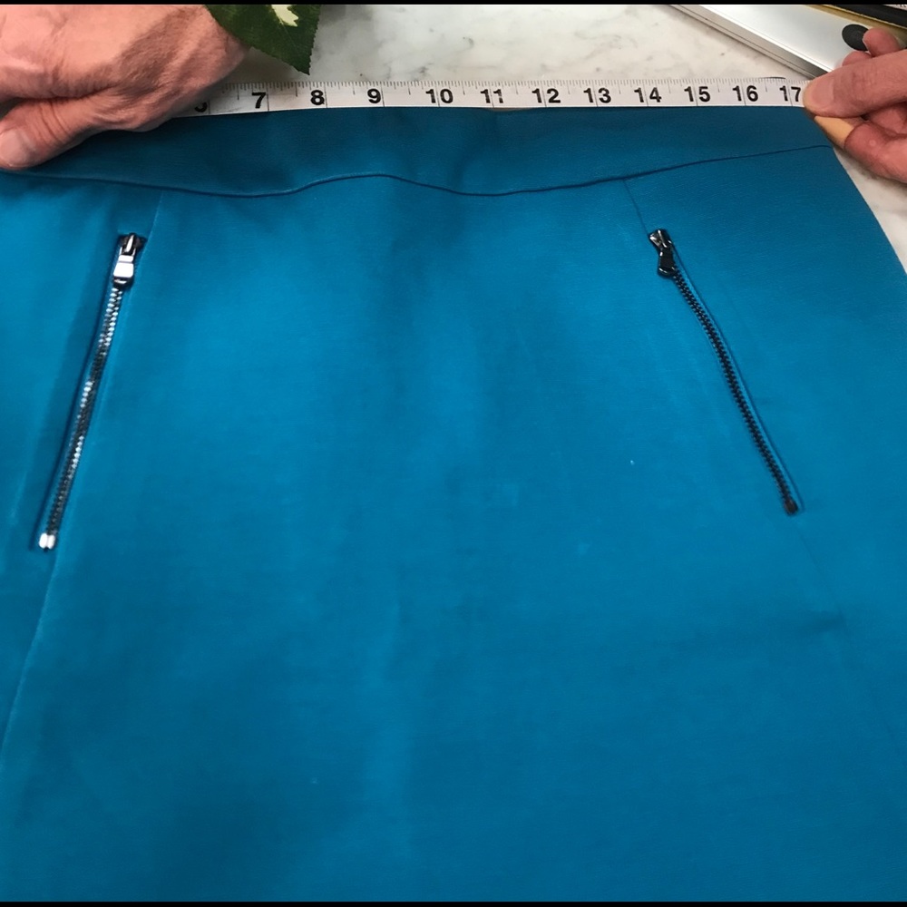 Skirt - Picture 3 of 3